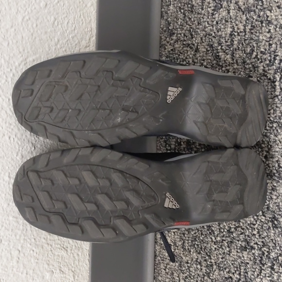 Adidas Outdoor Boy's Terrex Ax2r Hiking Boot - Picture 5 of 5